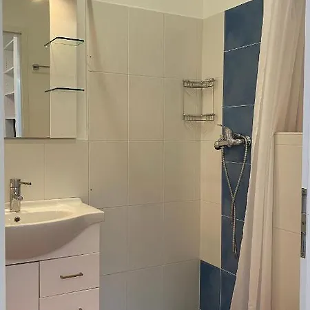 Hisa Olive - Olive House *