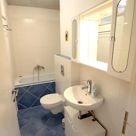 Sea View Olive Retreat Apartment *