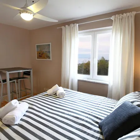 Apartment Sea View Olive Retreat
