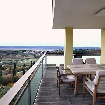 Apartment Sea View Olive Retreat